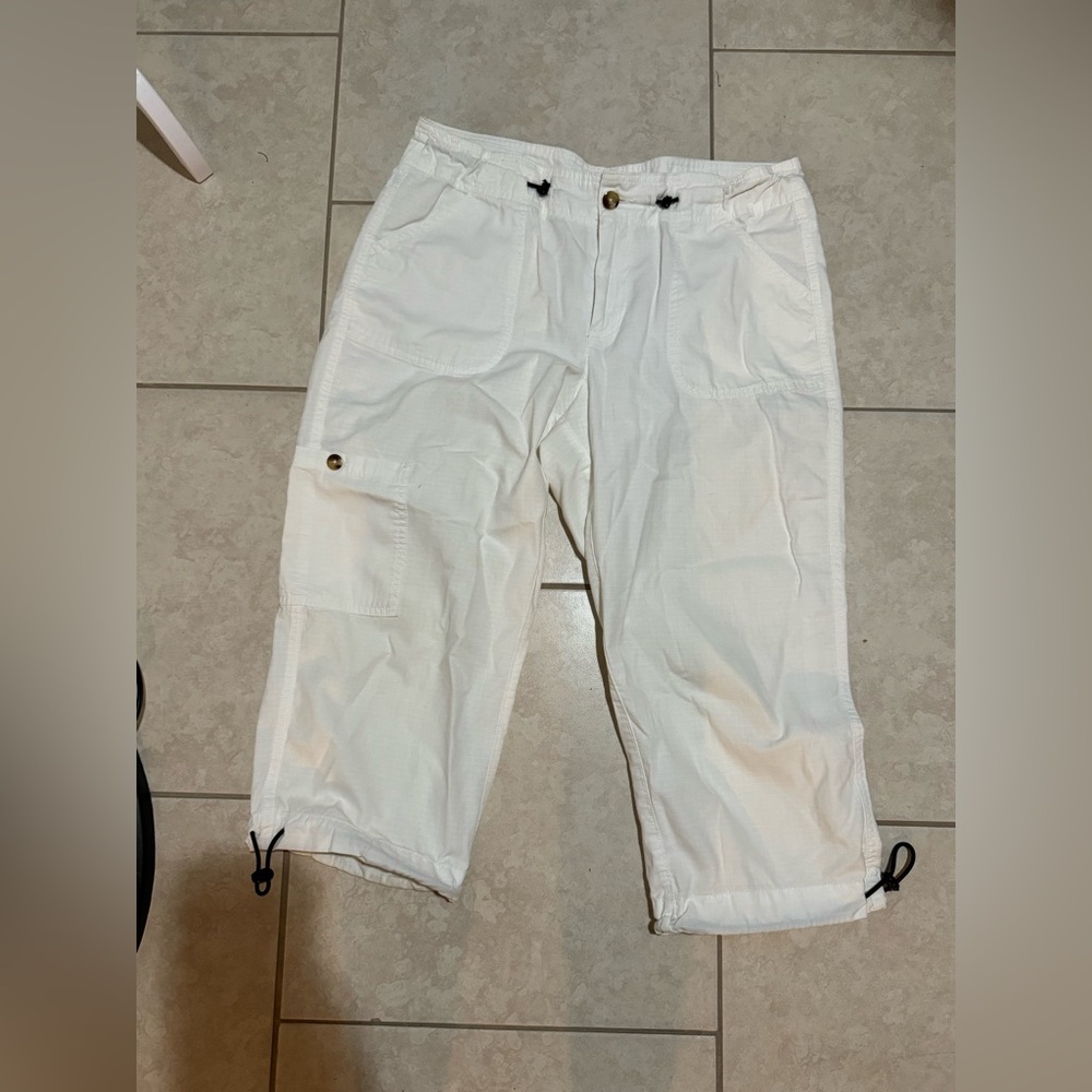 Size 10 Crop pants white